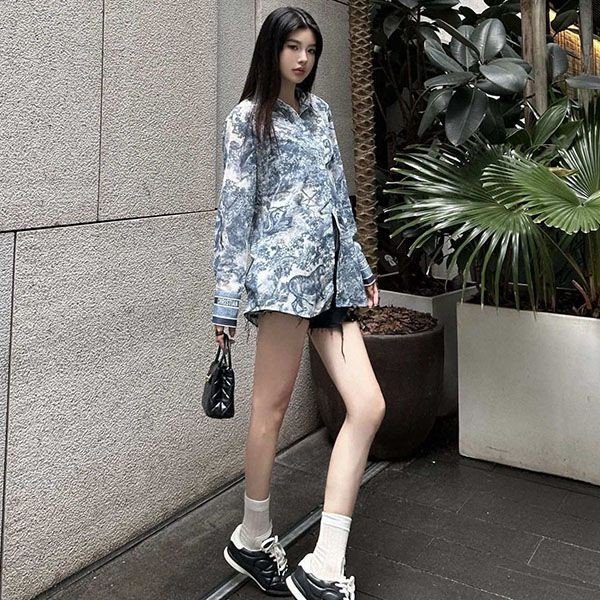 入手困難 ディオール Toile de Jouy 偽物 モチーフ ロングブラウス deg96561